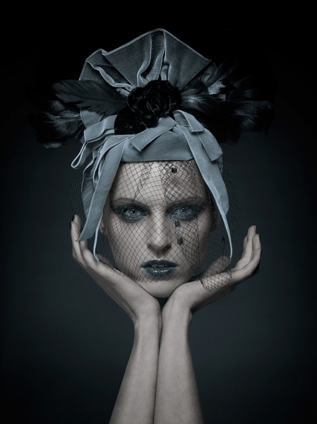Photograph Davide Bellocchio Noir on One Eyeland